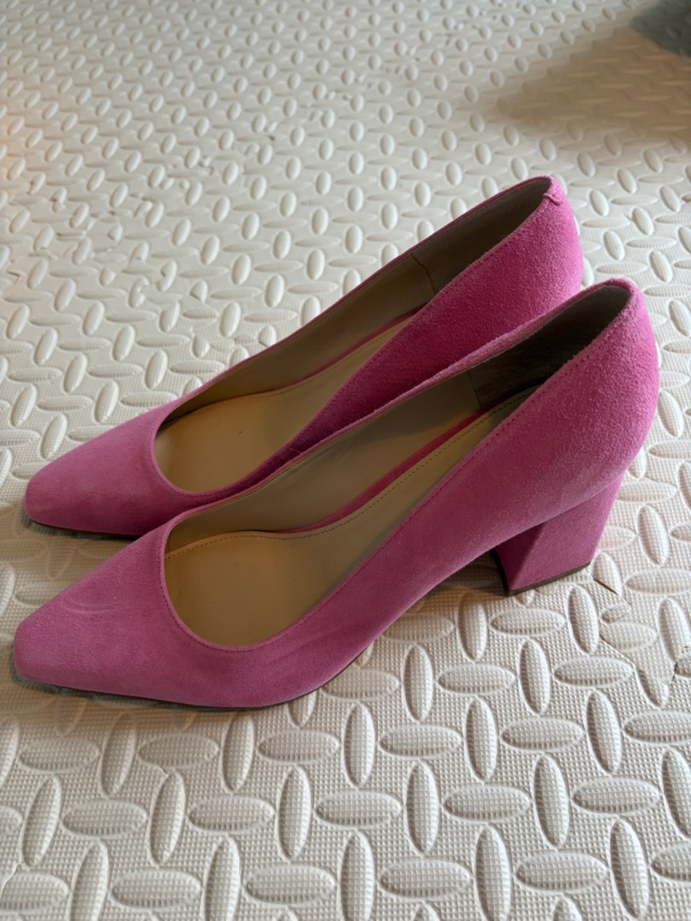Marc Fisher Women's Pink Suede Pointed-Toe Pumps Size 10 - Picture 2 of 6